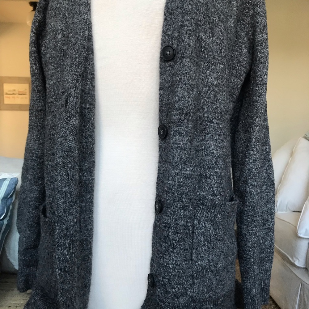 Cardigan - Picture 2 of 4
